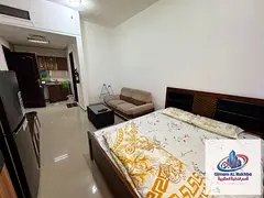 Fully furnished studio, fully equipped – central air conditioning – central gas – parking avai