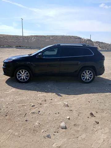 Jeep Cherokee 2.4L low mileage for Sale