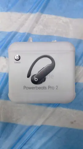 NEW BEATS EARPHONE POWERBEATS PRO 2 WIRELESS MX723LL/A JET BLACK