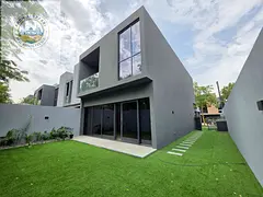 Single Row 3BR corner unit with landscaping ready to move in Kaya Massar Robinia Just 140k