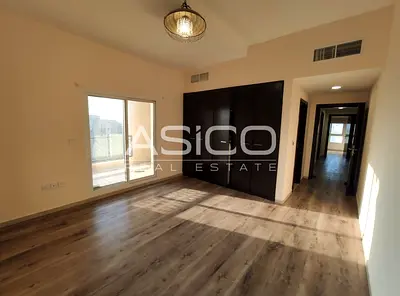 Upgraded 3BR | Vacant | High Floor | 2 Parking