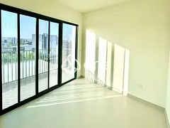 Corner Villa | Single Row | Prime Location