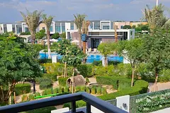 Prime location | Single row | Pool view