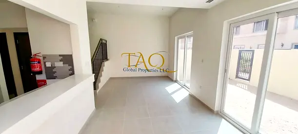 فيلا 3 غرف نوم | Amaranta 2 | مناظر متعددة | الوصول إلى الحديقة الخاصة