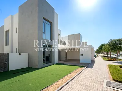 Vacant - Stunning Golf Garden - Multiple Options