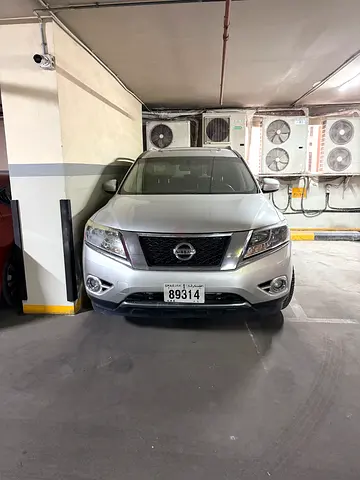 Nissan Pathfinder 2015 SV – 7 Seater