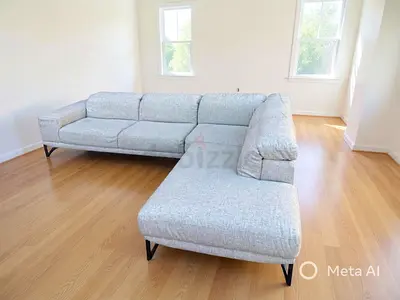 Natuzzi Corner Sofa Beige Brand New Condition