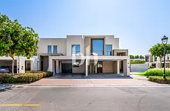 UPGRADED | LANDSCAPED GARDEN | GREAT LOCATION