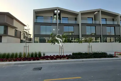 Spacious Brand New 3BR Townhouse | G+2 | Elevator