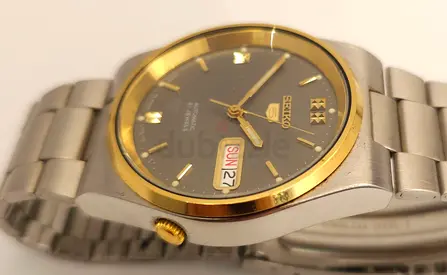 Vintage Seiko Mens Watch with Gold Accents