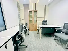 Luxury &amp; Fully Furnished Office