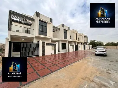 Three-story townhouse at a bargain price, including registration and ownership fees, located directly behind Al-Hamidiyah Park.
