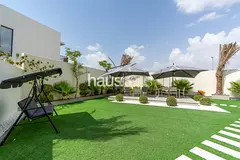 Vacant | 4 Bed | Single Row | End Plot |