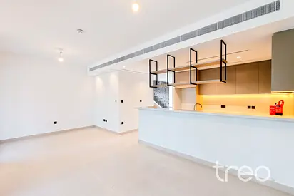 Brand New | Vacant | Multiple Cheques