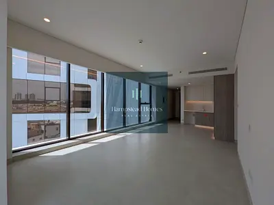 Golf Course View 2BR | Brand New | Prime Location