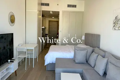 BILLS INCL | POOL VIEW | FULLY FURNISHED