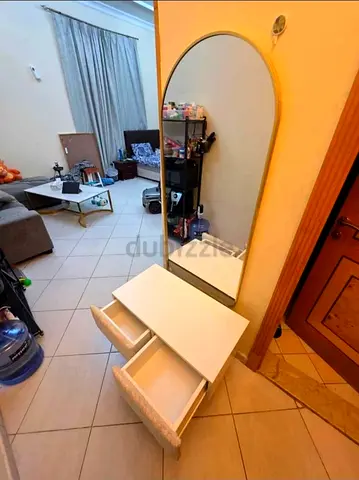 Stylish Modern Entryway Mirror with Drawer Storage
