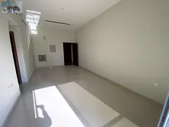 Two-bedroom apartment, first tenant, one month free, built-in wardrobes, prime location, flexible pa