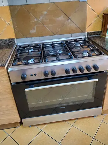 Cooker