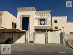 Villa|5 master rooms, majlis, 2 halls, maid room| freehold | the price included water, electricity f