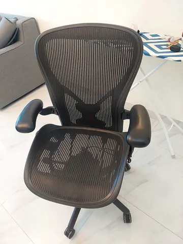 Full Option Herman Miller Aeron Classic Chair Size C Black