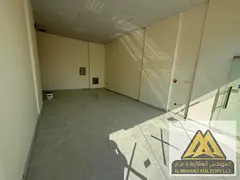 Brand new shop, first use, located in a new building with excellent space and high-quality finishing