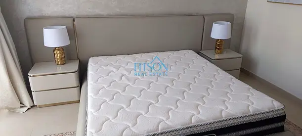 FULLY FURNISHED | HIGH END FINISHES | VACANT