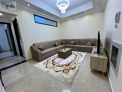 اجمل وارقي شقة مفروشة رائعة للإيجار في منطقة الروضة 3، تتميز بموقع مثالي قريب من مطعم بحر الإمارات وقريب من جميع الخدمات الأساسية،