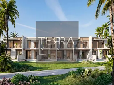 4BR+Maid // Townhouse // Beach Front Living