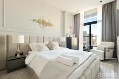 Vacant | Canal View | Upgraded | Furnished