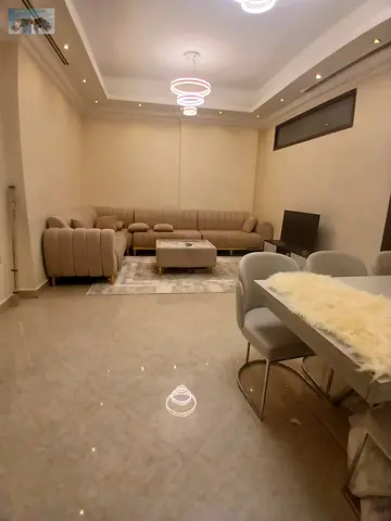 اجمل ثلاث غرف وصاله مفروشه للايجار الشهري بموقع مميز +مناسبه جدا للعائلات وسهل المخرج لدبي والشارقه وقريب من جميع الخدمات