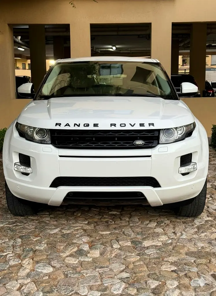 Land Rover Range Rover Evoque 2015 — photo 1 of 7