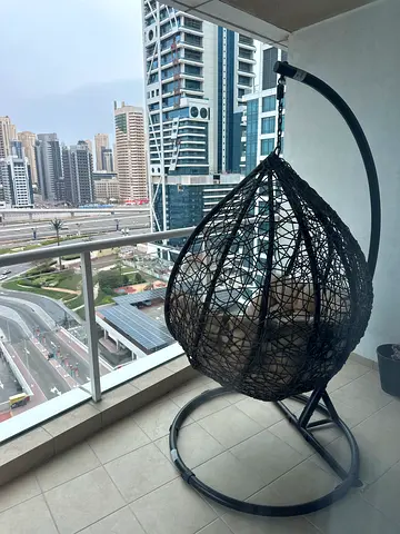 Stylish Hanging Chair for Relaxation