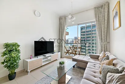 12 CHEQUES | Canal View | Prime Location