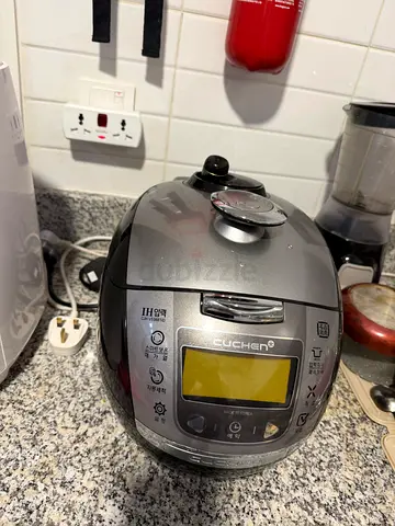 Multi-function Cooker for Quick Meal Prep