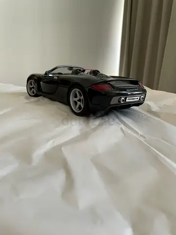 PORSCHE CARRERA GT BLACK | HOT WHEEL VARIETY MACHINE CAR COLLECTION (SOLD)