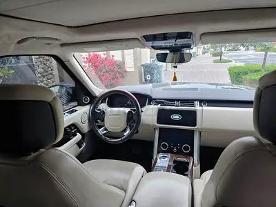 Range Rover HSE – Excellent Condition | 180K AED (Negotiable)