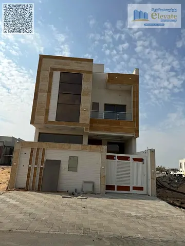 منزل تاون هاوس جديد كلياً مكون من 4 غرف نوم للإيجار