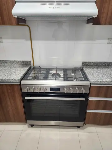 Bosch Series 6 Gas Cooker 90x60cm oven with fan digital display