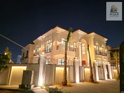 Villa Directly Behind the Park + Private Pool | All Costs Included (Water, Electricity, Central AC, Registration Fees)
