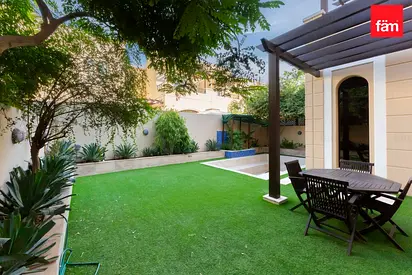 Facing Park | Immaculate Condition | Vot