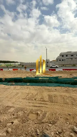 للبيع ارض زاويه تجاريه بالشارقة  الفلاح تجاريه مويلح مقابل منطقه الزاهيه تملك حر للعرب