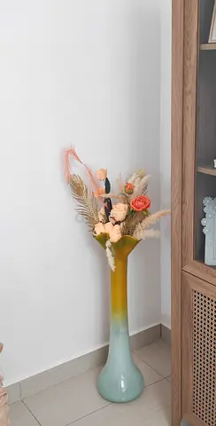 Vase +flower