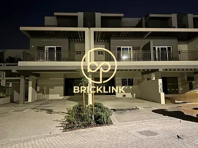 4BR Townhouse I Private Terrace | Ready to Move | Flexible Cheques