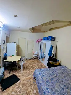 Redy to move roomNear max metro family room separate villa outside entrance full furnished good room