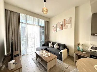 Stylish 1BR with Netflix & Pool Access