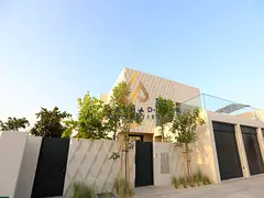 RESALE LOWEST PRICE LUXURY VILLA ELEVATER PLU MAID