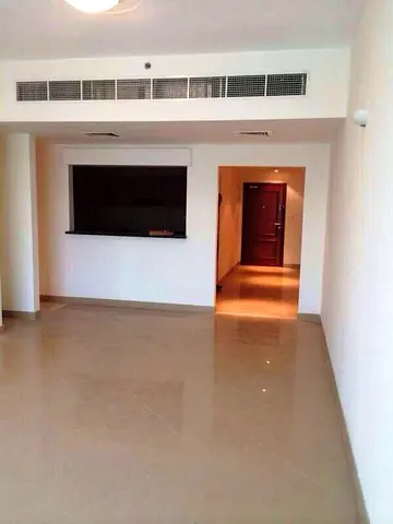 Modern 1BR | Prime Location | Canal Views