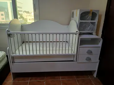 Baby swing bed