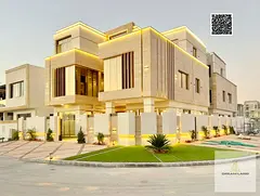 Two floors and a roof with elevator and swimming pool. Freehold ownership for all nationalities. Pri